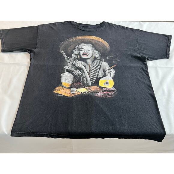 Marilyn Monroe T-shirt men’s size XL tequila smoking graphic VTG Y2K - Picture 1 of 7